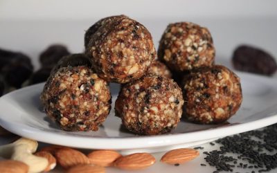 Dates and Cashew Vegan Balls